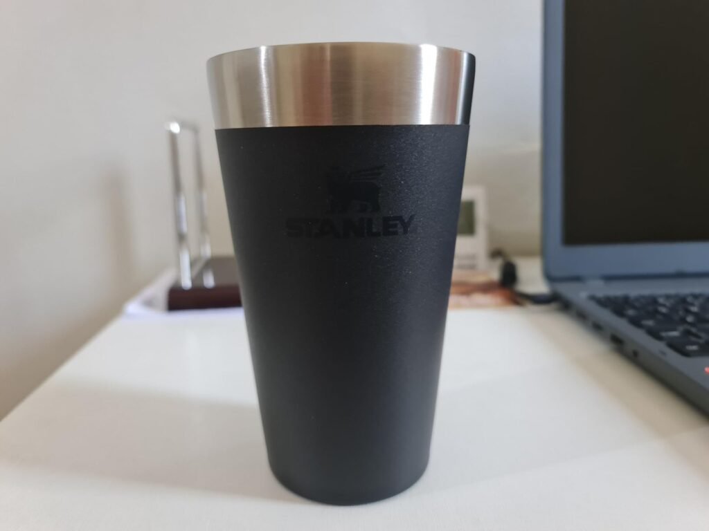 51HYtWMPq1L-1024x768 Copo de Cerveja Isolado: O Companheiro Perfeito para Suas Bebidas