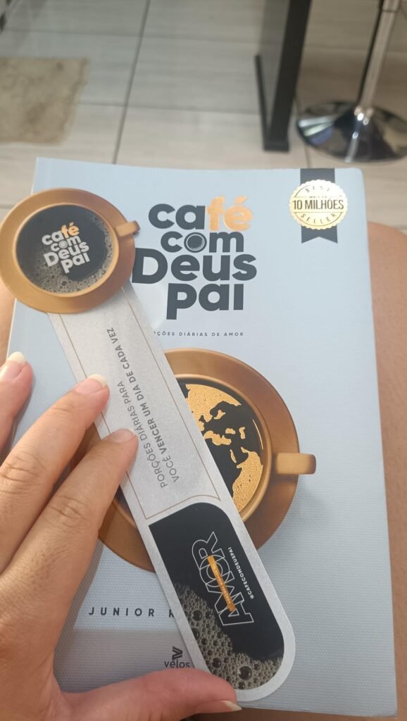 71gMWRgk6RL-578x1024 Descubra a Transformação de Sua Vida com "Café com Deus Pai Vol. 6"